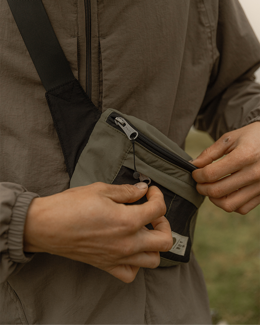 Keswick Crossbody Bag - Olive / Black